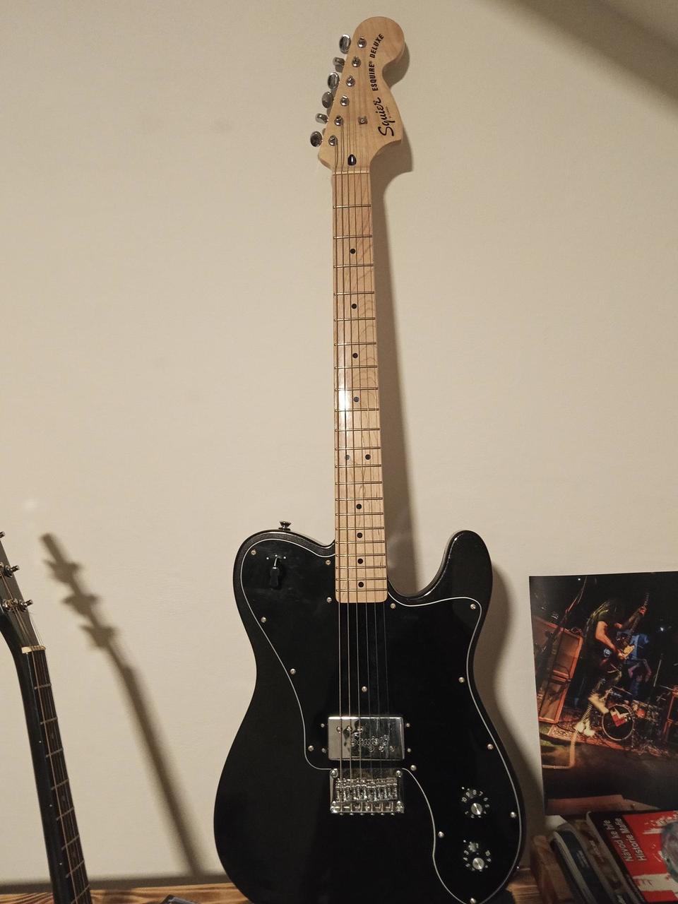 Squier Paranormal Esquire Deluxe Metallic Black
