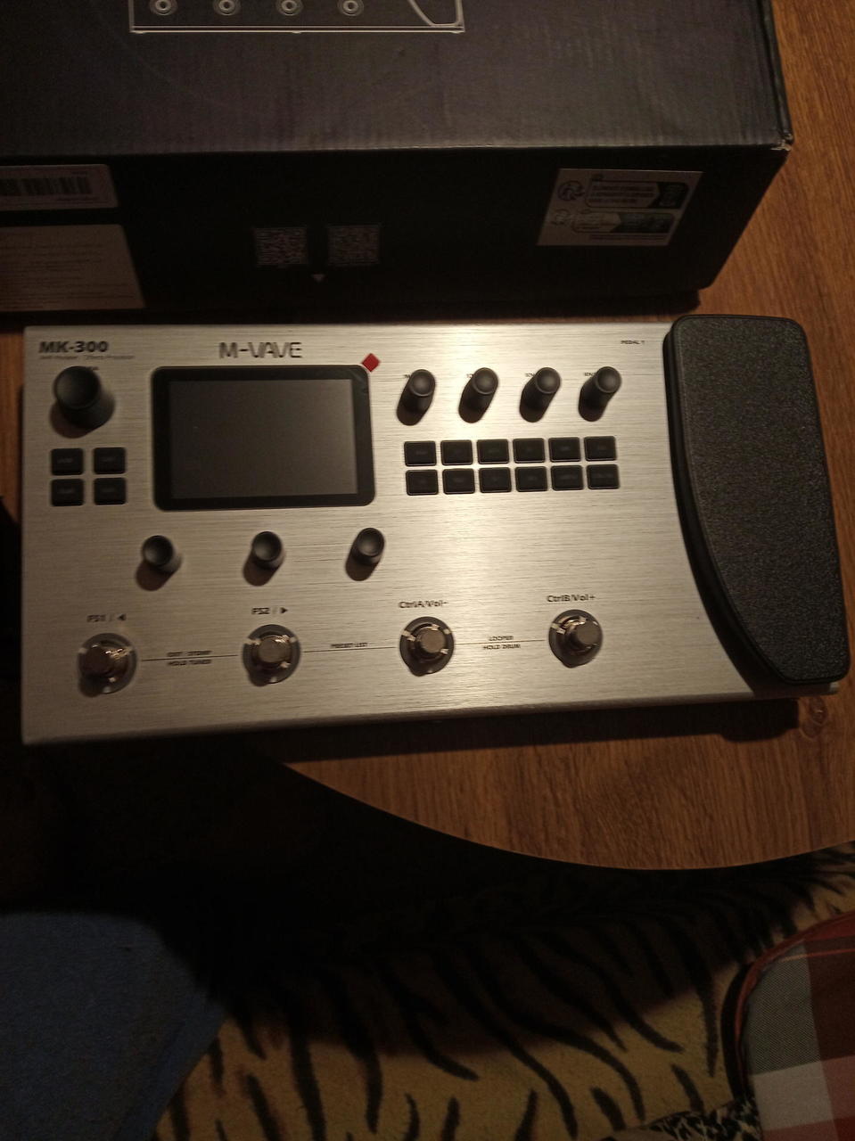 M - VAVE    MK 300 - nový..