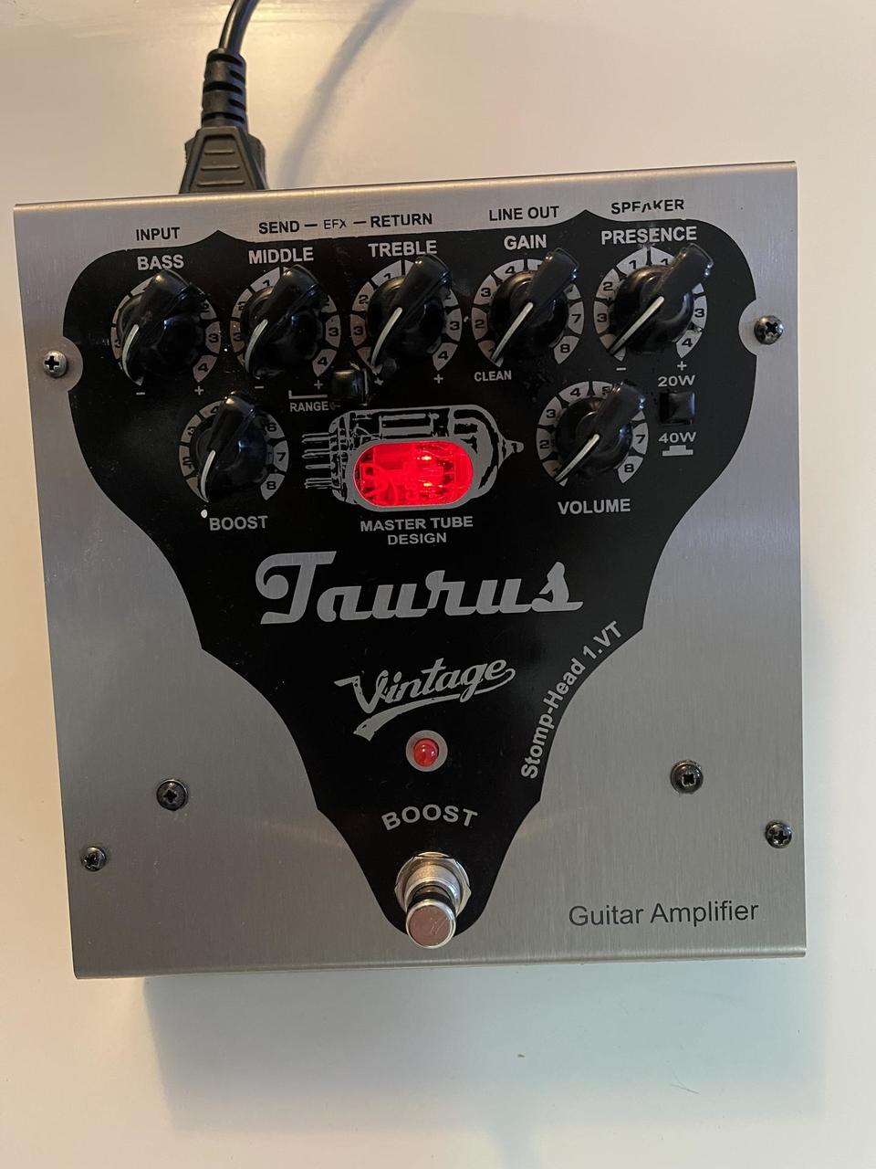 Kompaktní pololampový zesilovač Taurus Stomphead Vintage