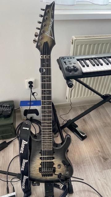 Prodám elektrickou kytaru Ibanez JIVA10 Deep Space Blonde
