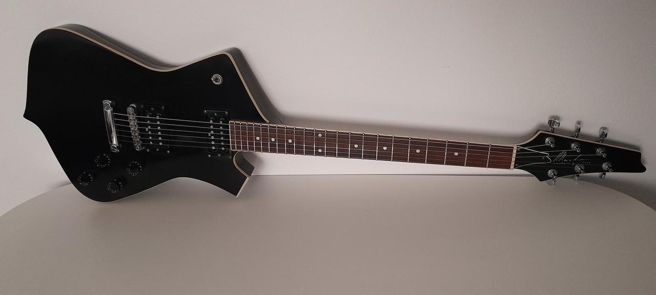 MACHO custom guitars