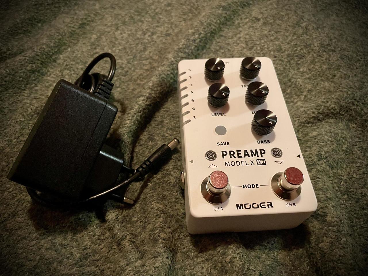 MOOER Preamp Model X2 - Digital Preamp Pedal
