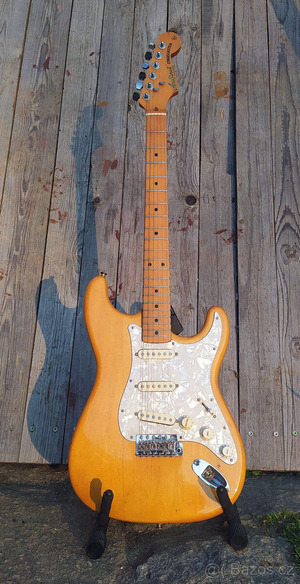 Stratocaster Aria PRO MADE IN JAPAN 70. LÉTA