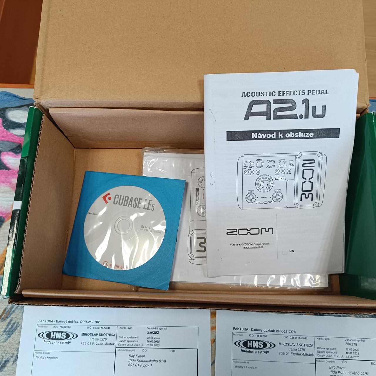 ZOOM A2.1u pro akustické kytary