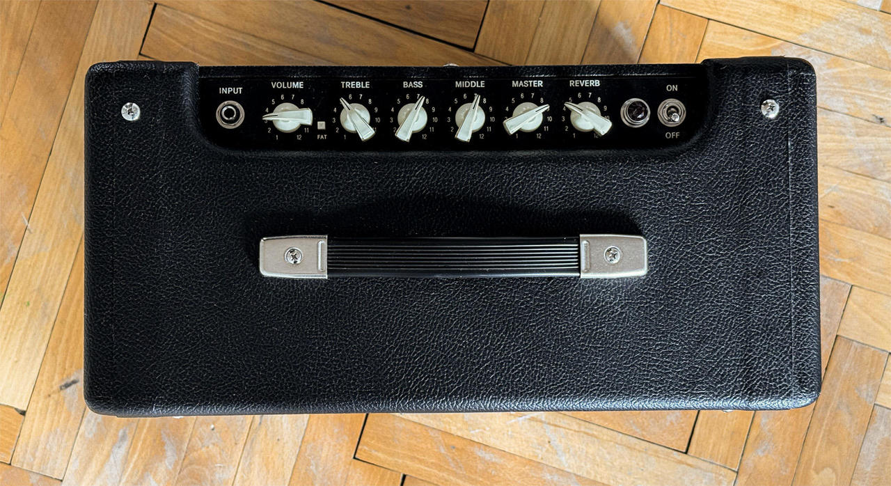 Fender Blues Junior IV (reproduktor Eminence Swamp Thang)