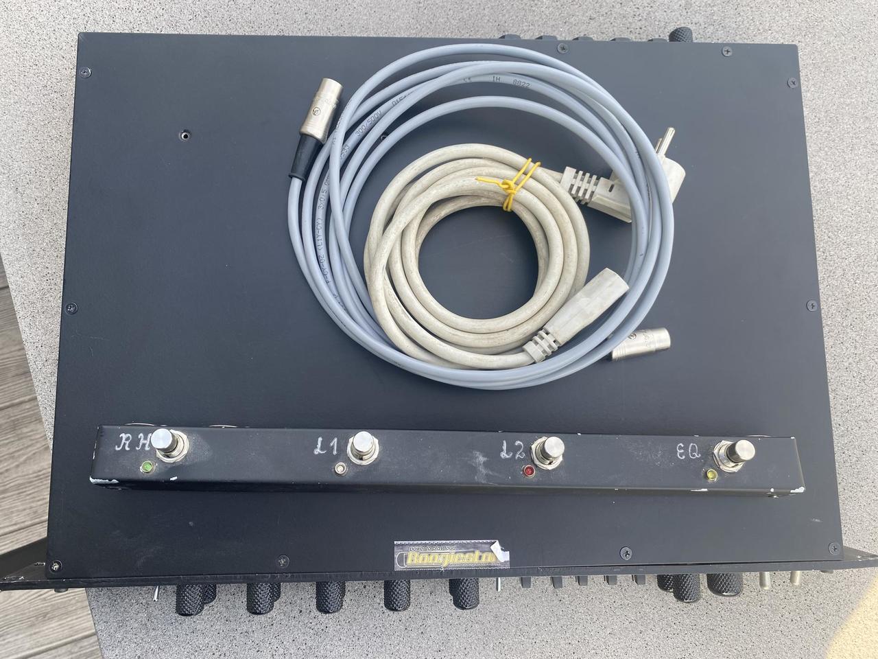 MESA BOOGIE FORMULA PRE PREAMP + midi přepínač