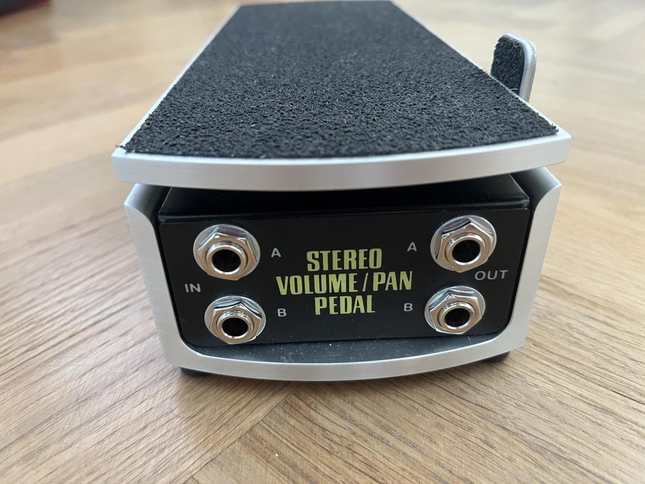 Ernie Ball 500K Stereo Volume/Pan Pedal