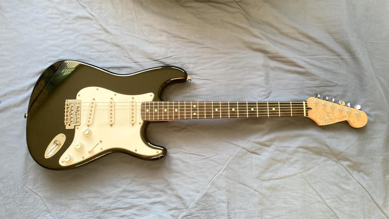 Fender Standard Stratocaster
