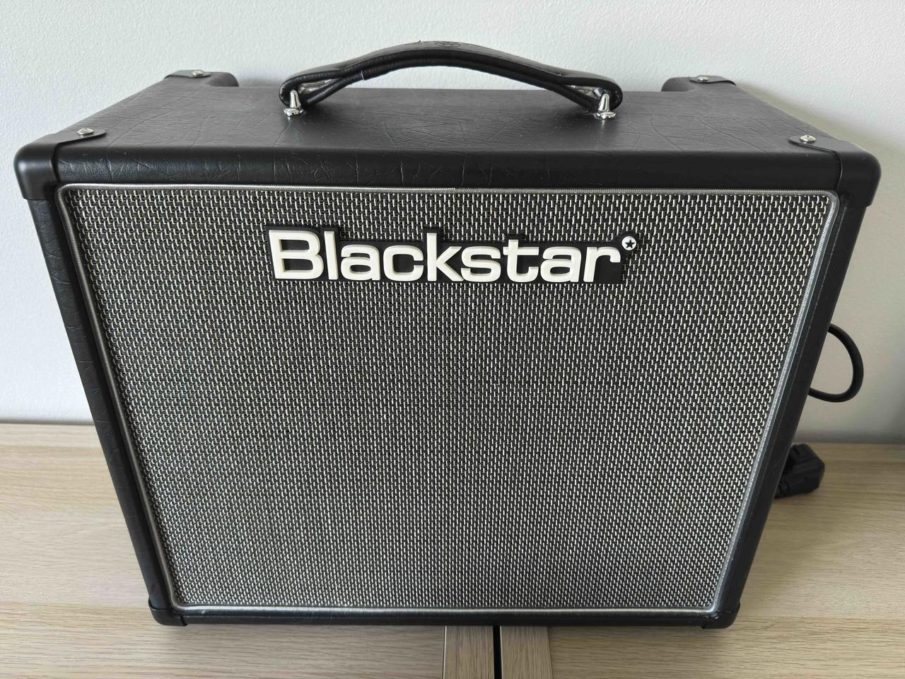 Blackstar HT5 5W/0,5W lampa + Footswitch